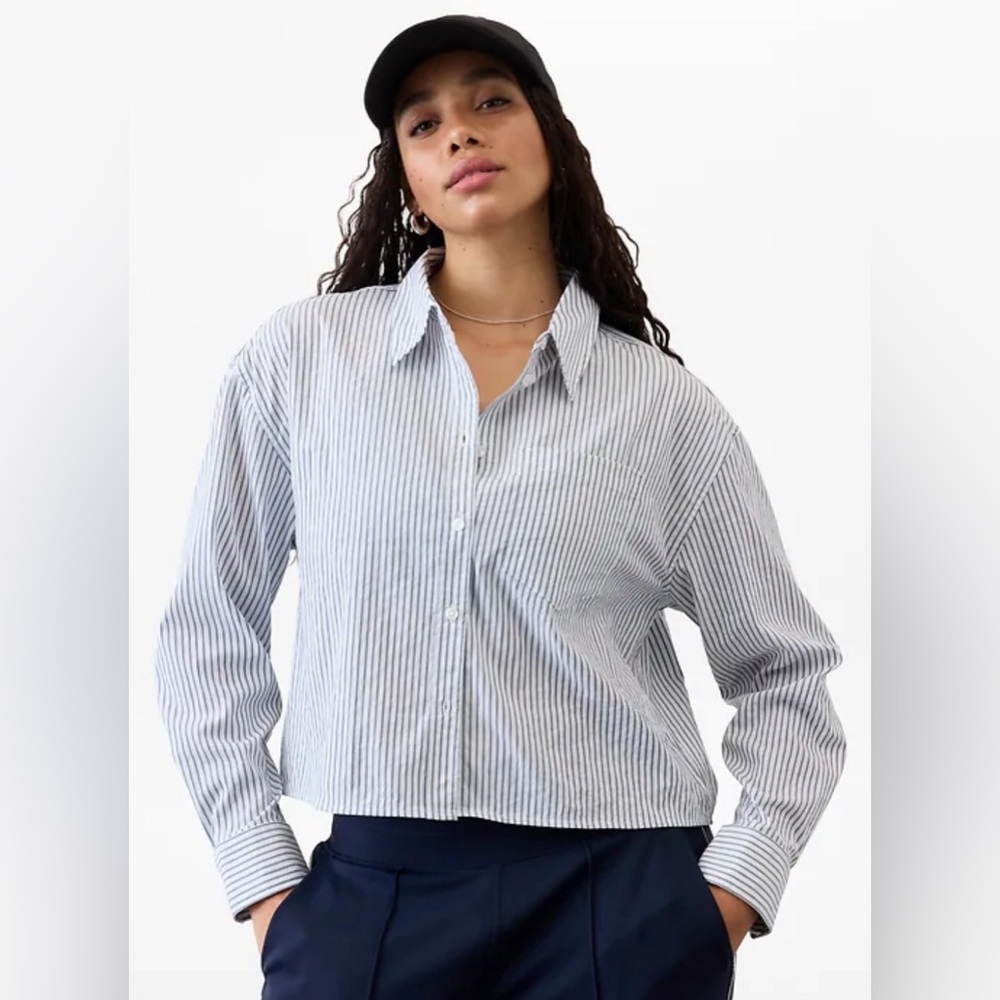 ATHLETA Midday‎ Cropped Poplin Button Up in Hawthorne Stripe Slate Size L